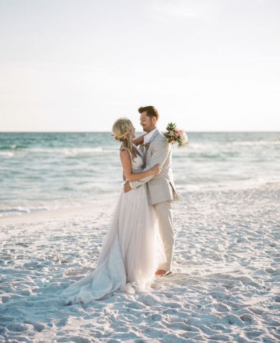 Memilih Pantai sebagai Tempat Pernikahan