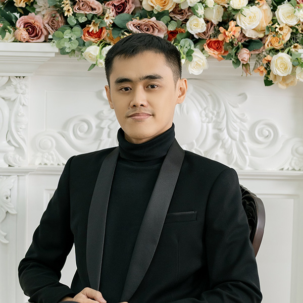 Hengki Profile